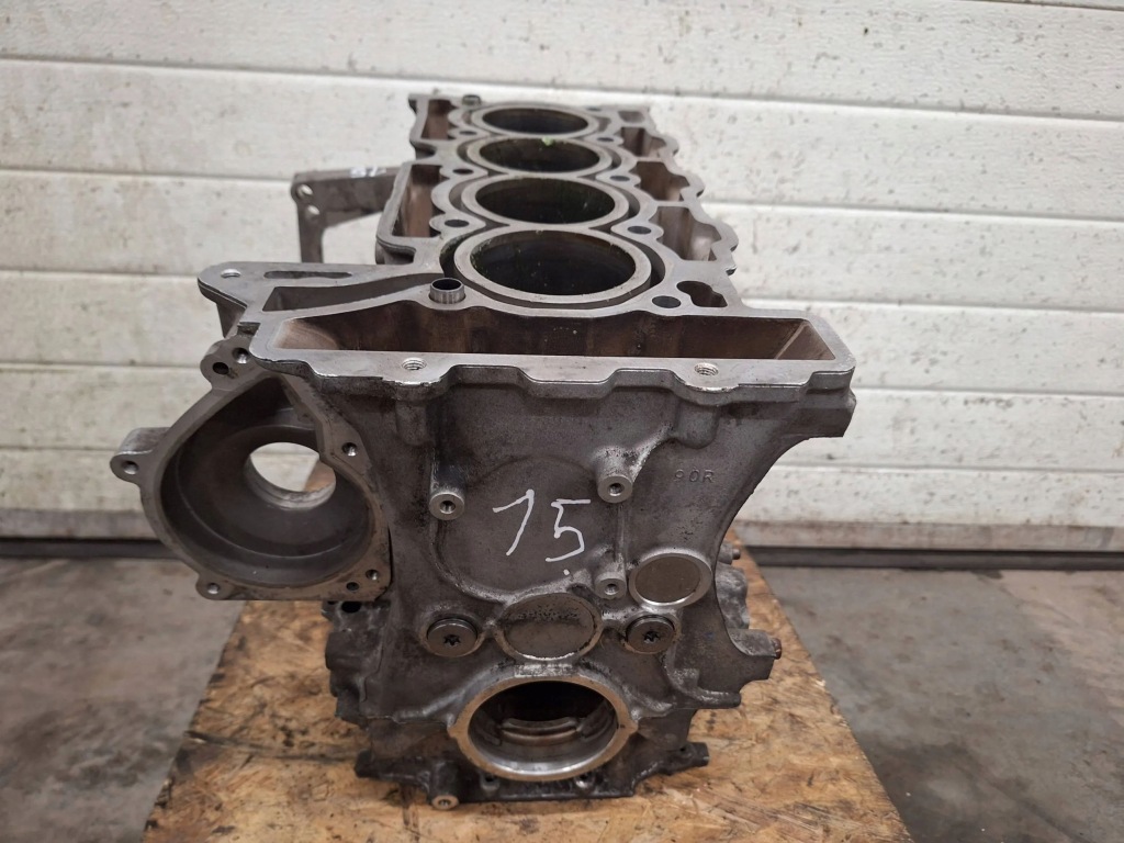 Блок dół двигуна peugeot 207 1.6 vti бензин код двигуна: psa5fx nr15 Ціна