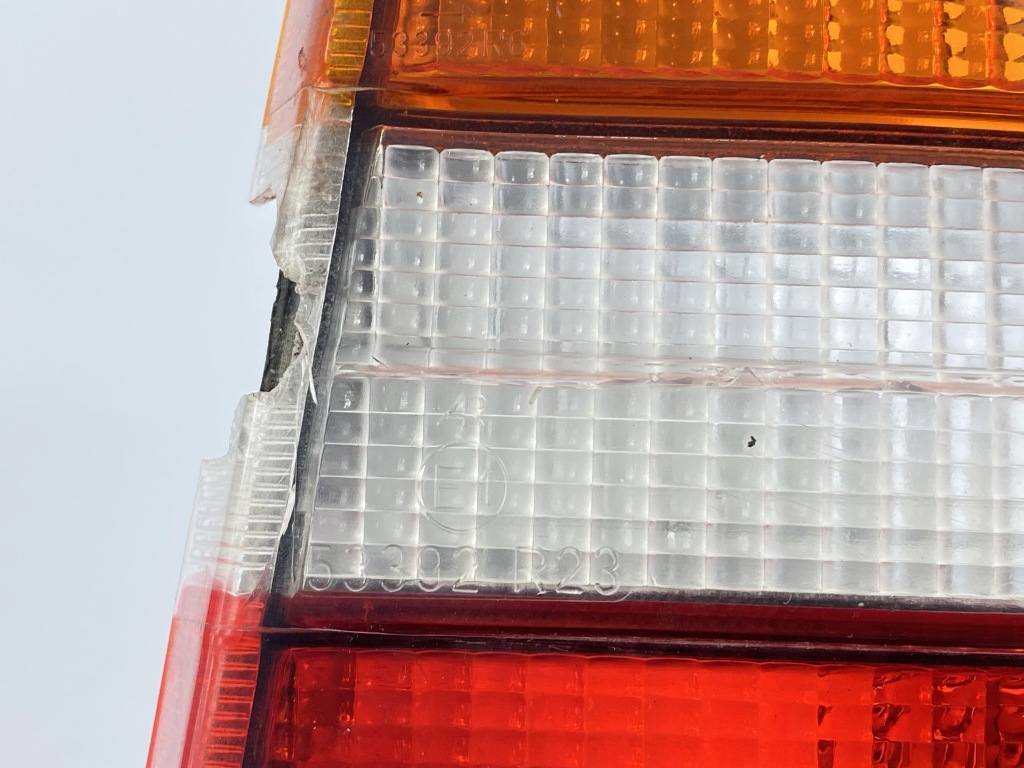 Лампа задня права задній пасажира mercedes w124 kombi s124 1248202864 uszkodzo Оригінал