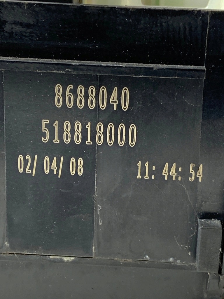 фото №8, Коробка запобіжників volvo v40 v50