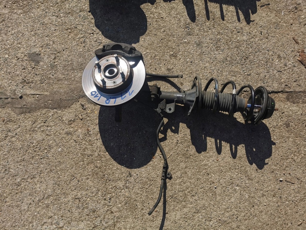 фото №1, Hyundai i10 i mcperson левый перед kpl 1.1 b 95 tys