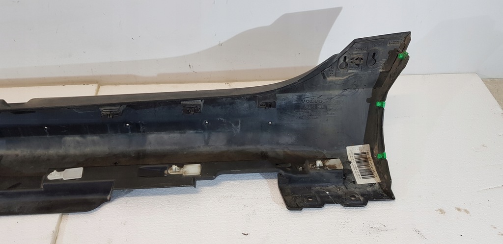 фото №8, Volvo xc40 cross country молдинг порог правая порог