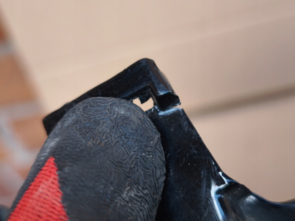 фото №7, Ford mondeo mk5 2.0 tdci решітка радіатора решітка радіатора бампера передній бампер перед