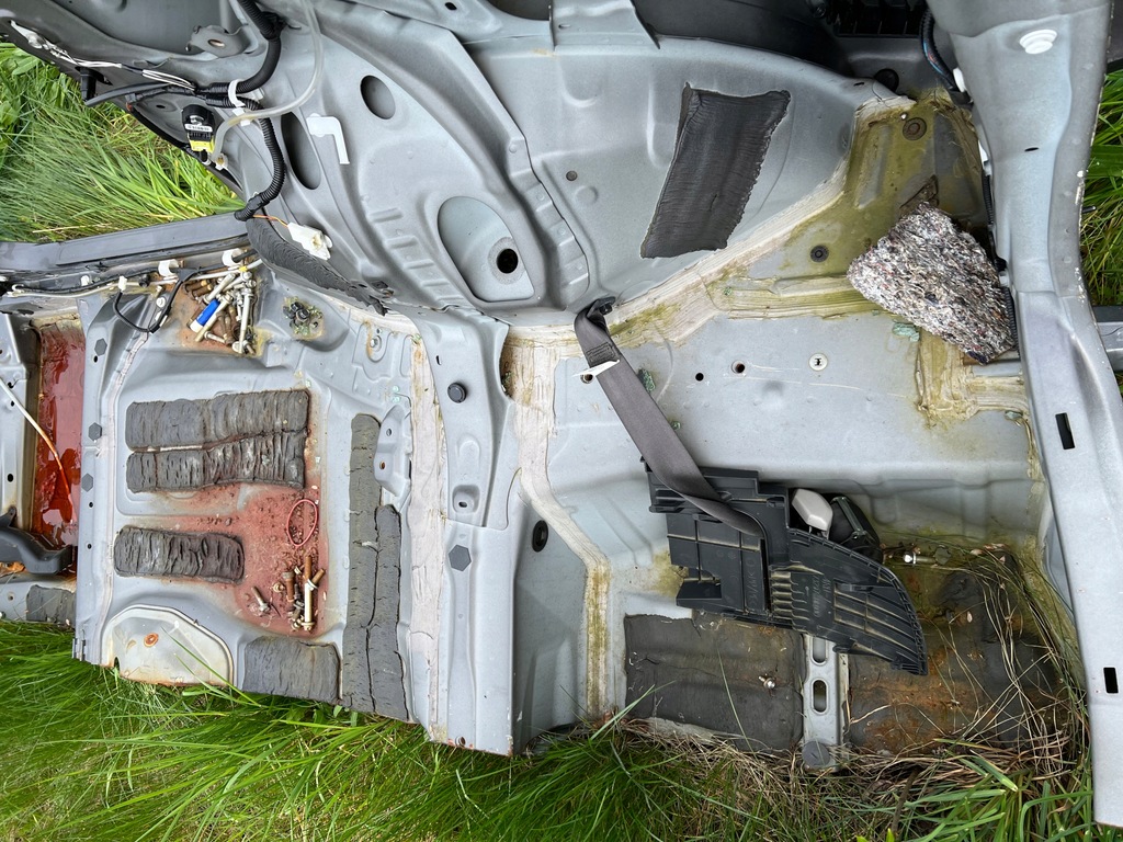 фото №6, Toyota verso четверть правая задняя блок двигателя