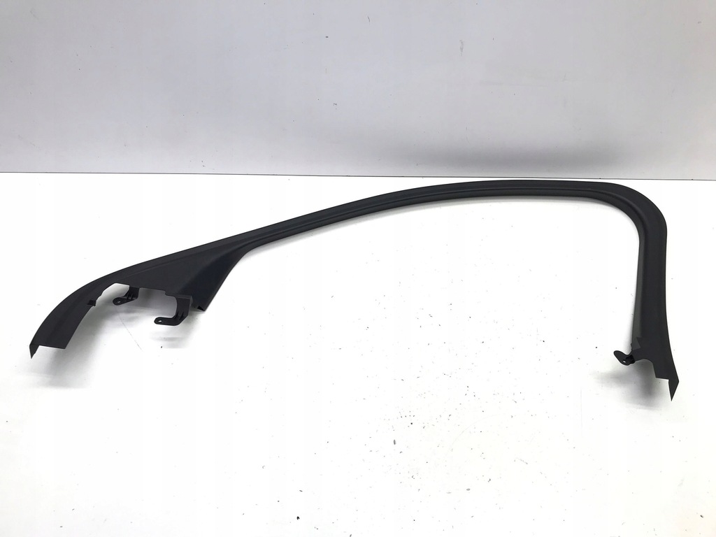 фото №1, Ford mustang mach-e 2023 молдинг рамка дверь правый перед lj8b-r201a18-aew