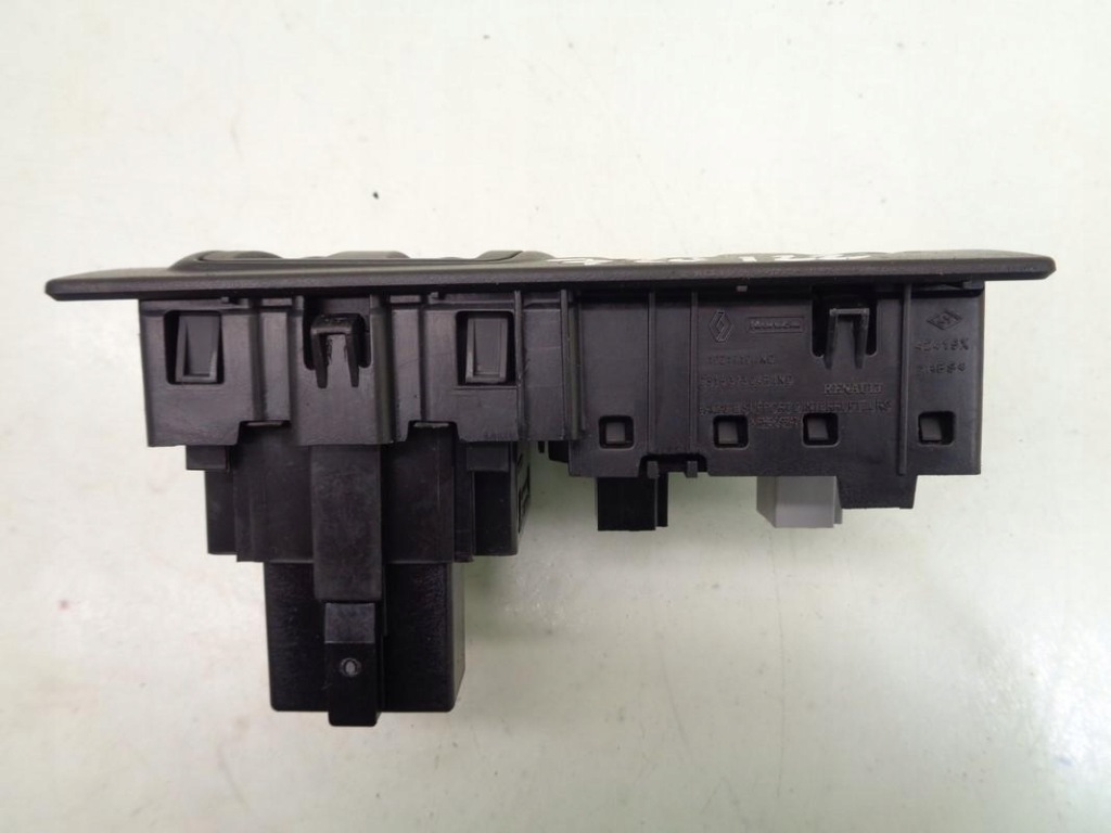 фото №4, Регулировка света панель renault fluence 1.5d 12r