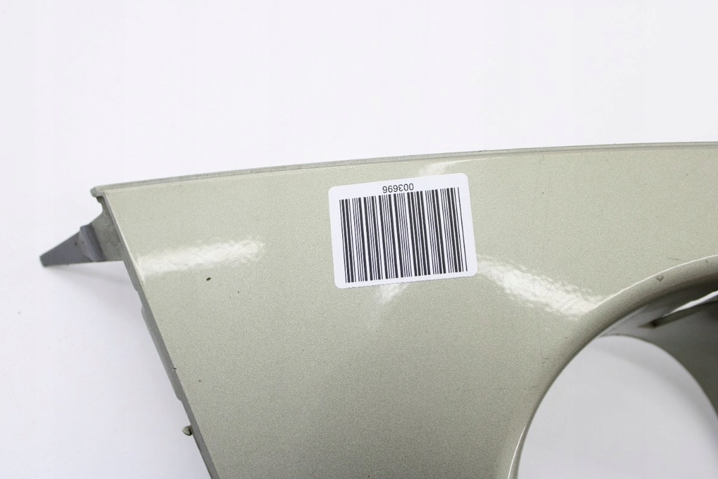 фото №2, Mini cooper one r55 r56 r57 заглушка бампера молдинг противотуманной фары правая