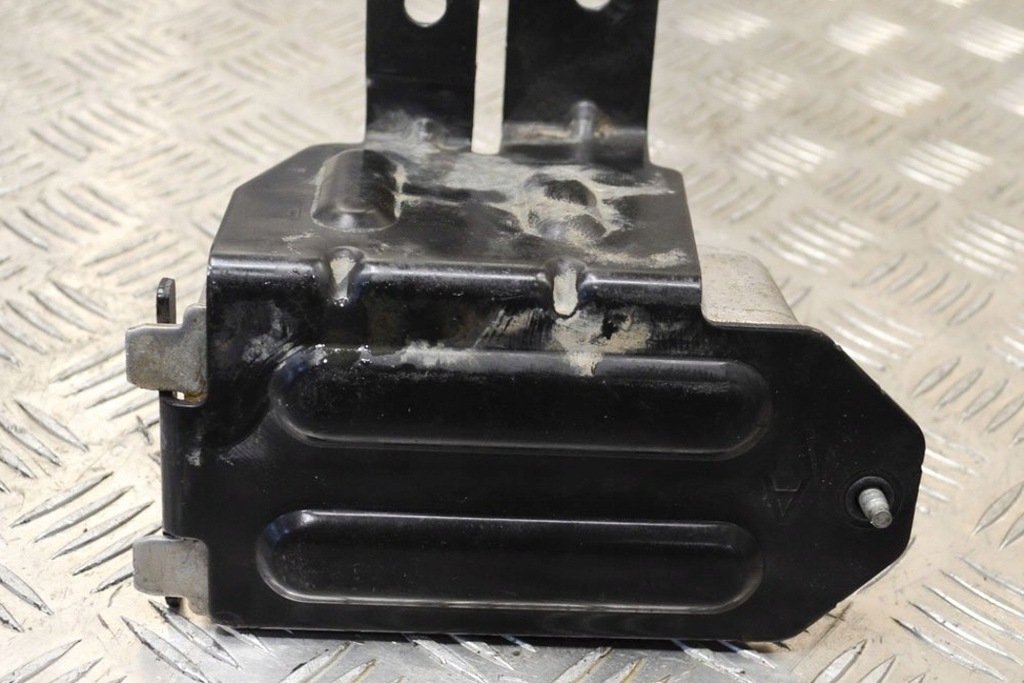 фото №5, Land rover range rover velar l560 2.0 d радиатор масла коробки передач aw83