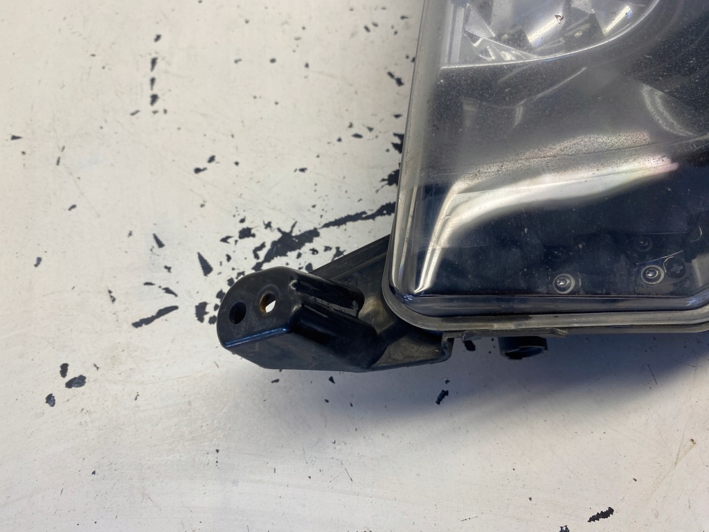 фото №3, Tesla s противотуманная фара левый перед 102401800a