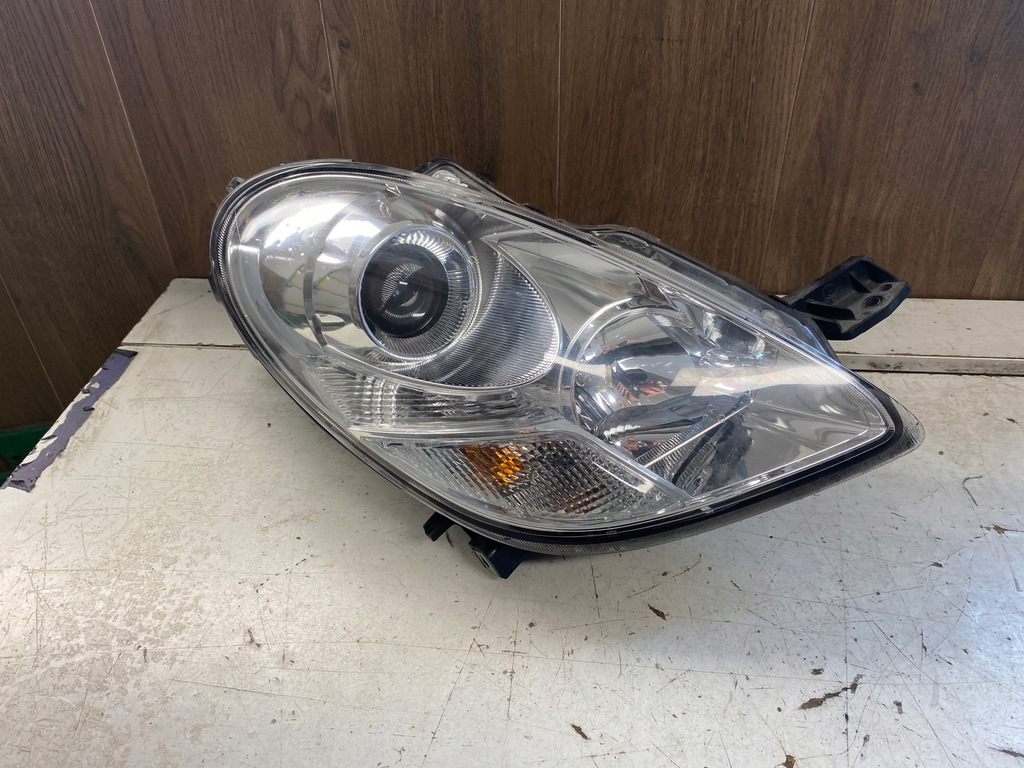 фото №1, Mitsubshi i-miev лампа правий перед