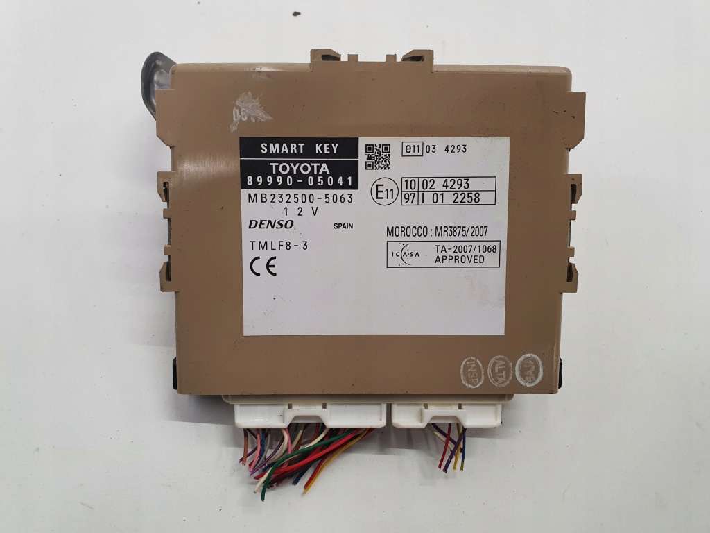 Купить Toyota avensis t27 модуль smart key 89990-05041
