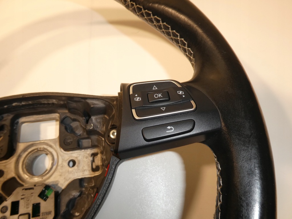 фото №6, Повітропровід шкіряний vw golf vi jetta touran