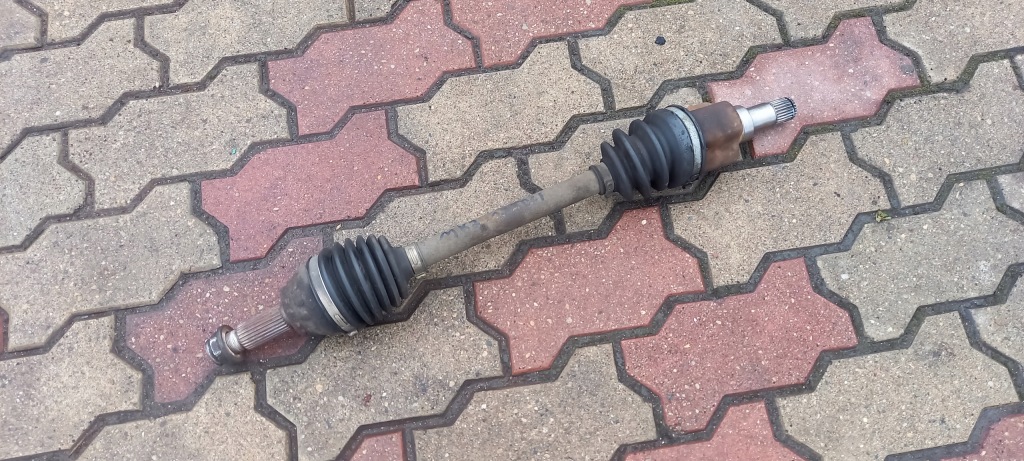 Купити Привідний вал ліва fiesta mk7 1.4 tdci
