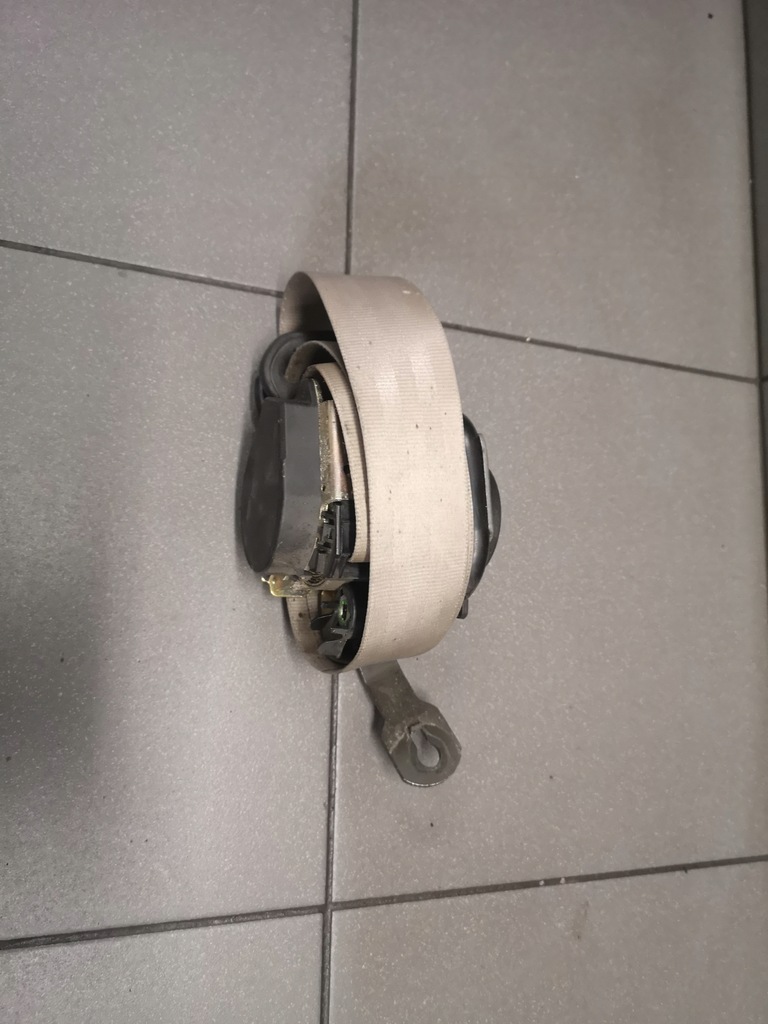 фото №6, Pas безпеки правий перед a8 d2 4d0857706q