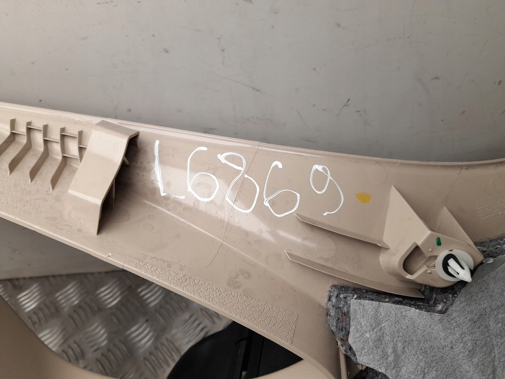 фото №5, Обшивка стійка c bmw 2 active tourer 2017 ліва сторона 7365575