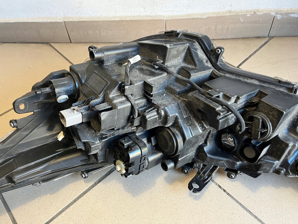 фото №14, Toyota оригінальний номер 81110-02s70 фара