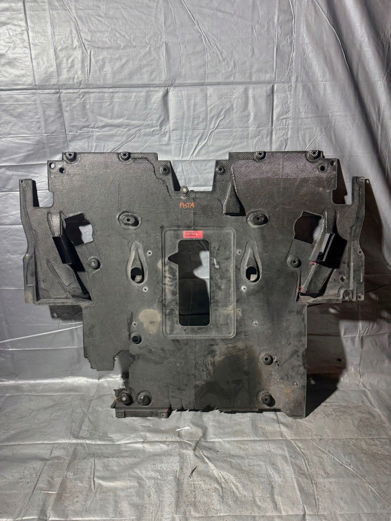 фото №1, Защита pod двигатель ferrari 488 pista карбон