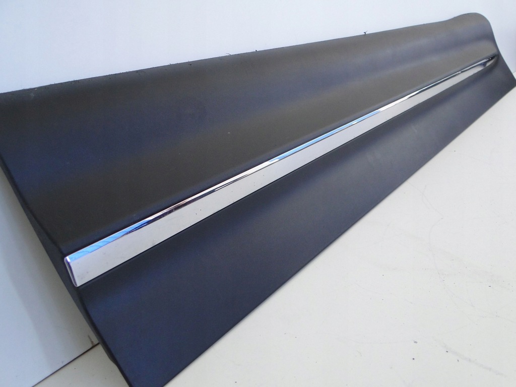 фото №12, Mercedes glb 247 x247 молдинг na двері передні ліва amg