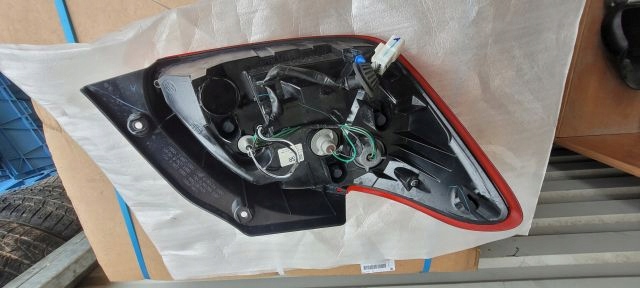 фото №2, Space star lift 16-19 правая задняя лампа led