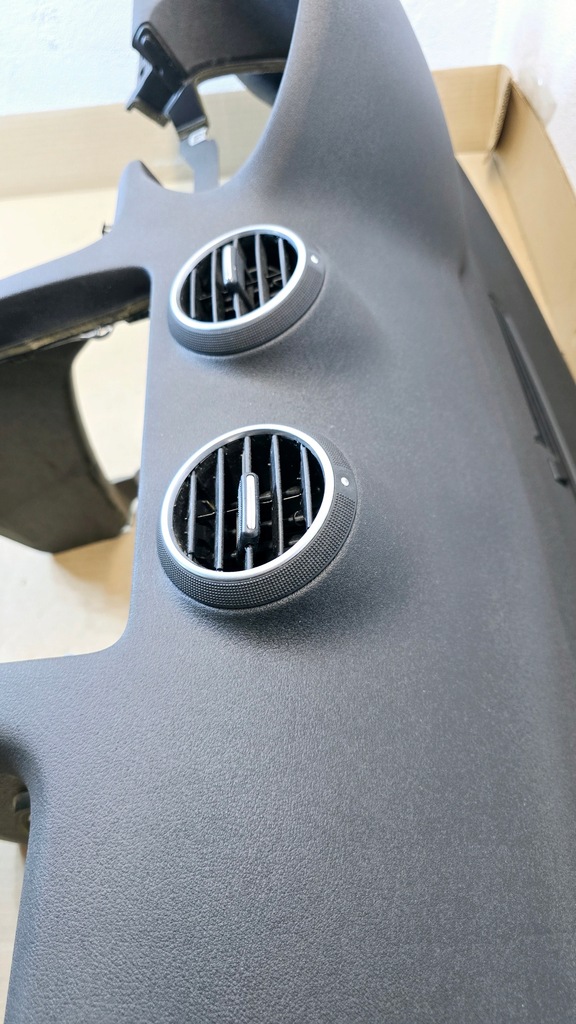 фото №15, Панель приладів приладова панель приладів подушка безпеки ремені audi a3 8p lift europa