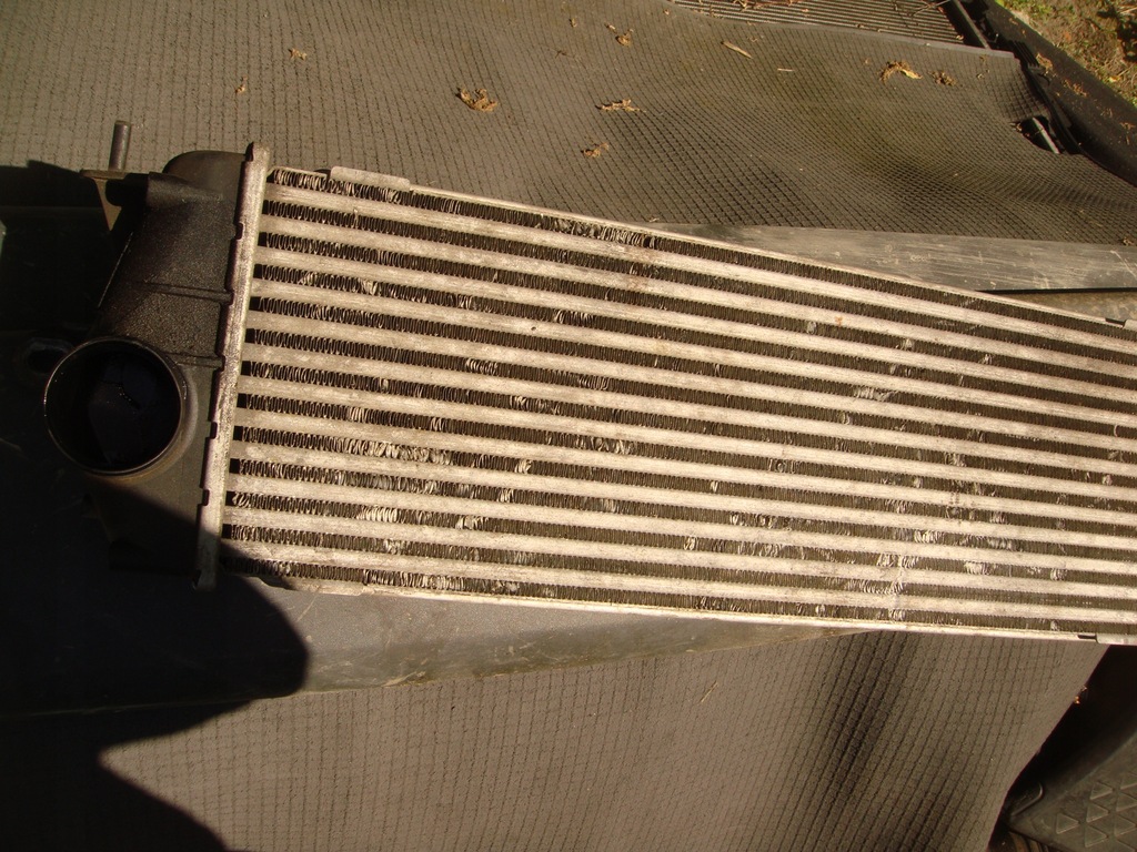 фото №4, Интеркулер trafic vivaro 2,0dci lift 2006-12rok