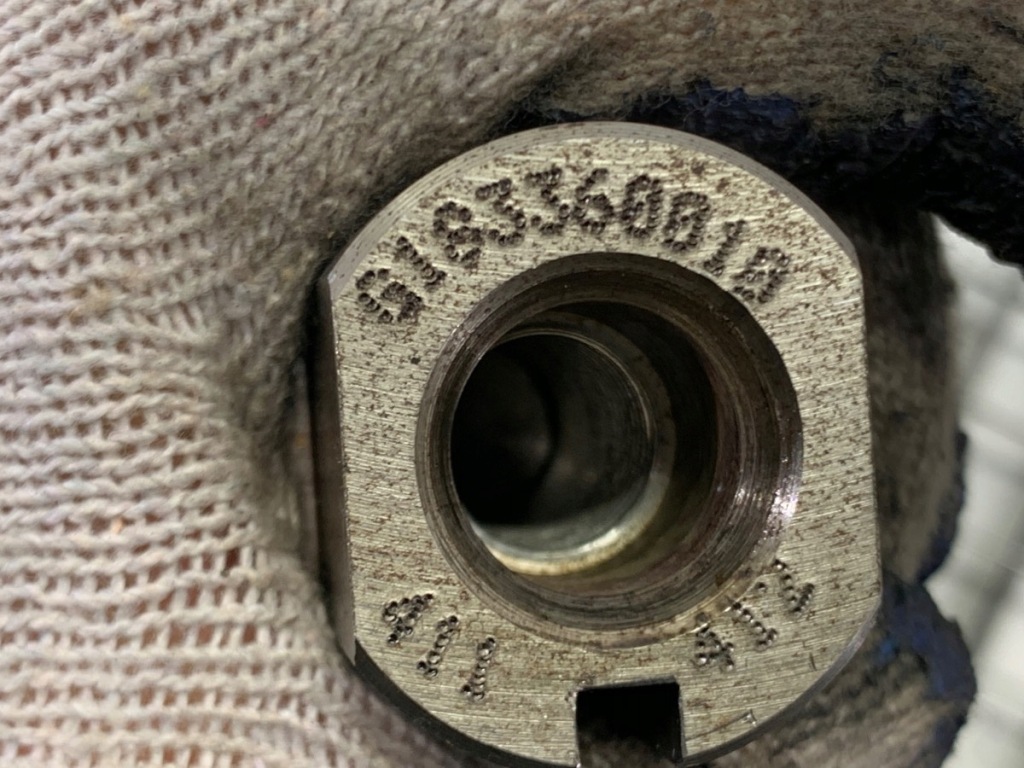 Wał колінчастий renault master 3 2.3 170km m9t706 Недорого