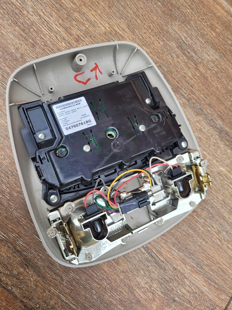 фото №12, Jeep cherokee kj лампа потолочный