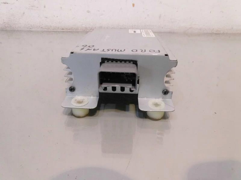 фото №2, Усилитель радио ford mustang 06r