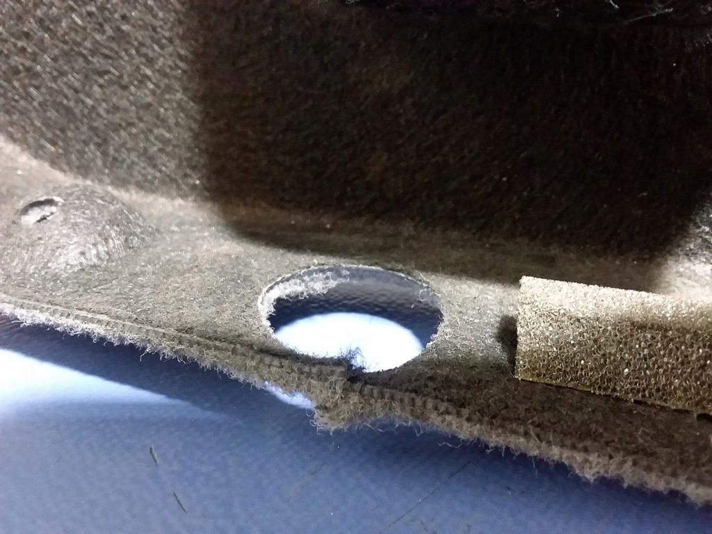 фото №6, Bmw 7 f02 обивка крышки багажника задняя 7050310