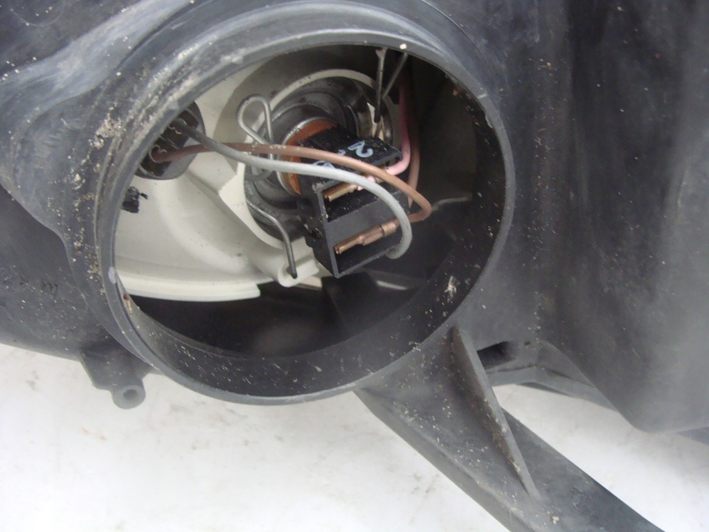 фото №9, Лампа фара левый перед передний peugeot 407 04-08 r.