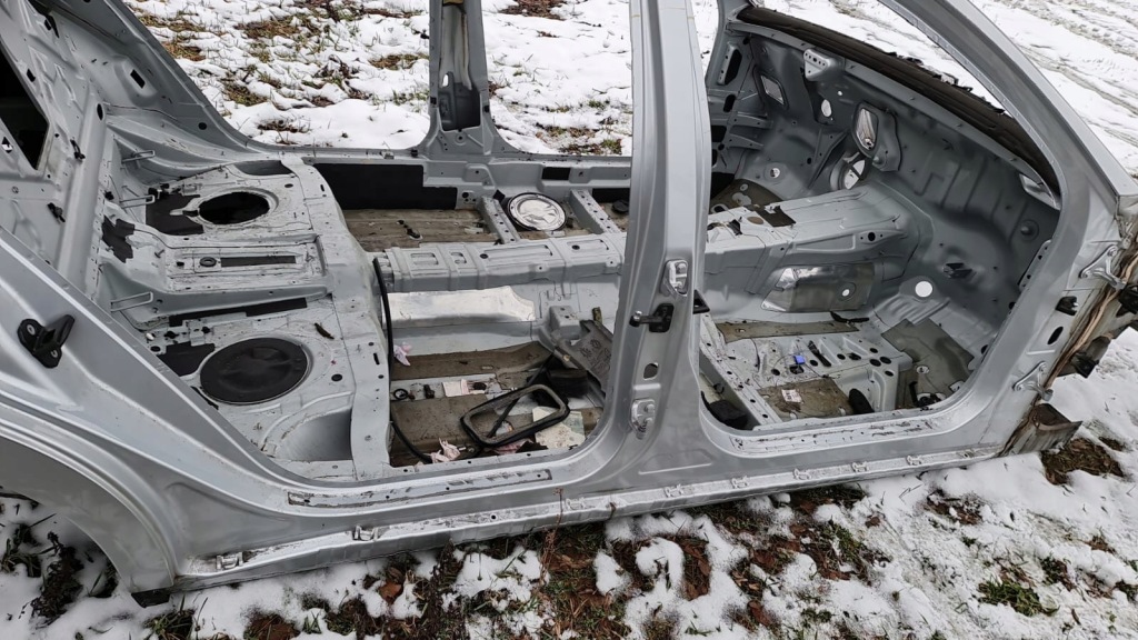 фото №1, Mercedes s w221 long кузов правый порог блок двигателя