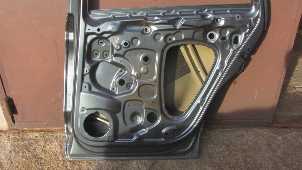 фото №11, Задние правое дверь skoda kodiaq 565