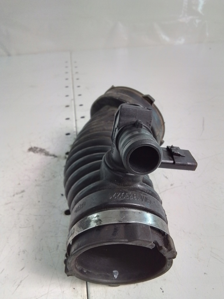 фото №2, M6 труба клапан воздуха opel astra j 2.0cdti 55580574