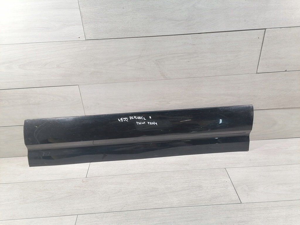 фото №1, Defender ii молдинг дверь правый перед l8b2-21064-d