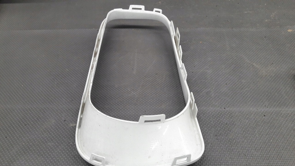 7405382 рамка решётки правая бампера mini cooper f60 Оригинал