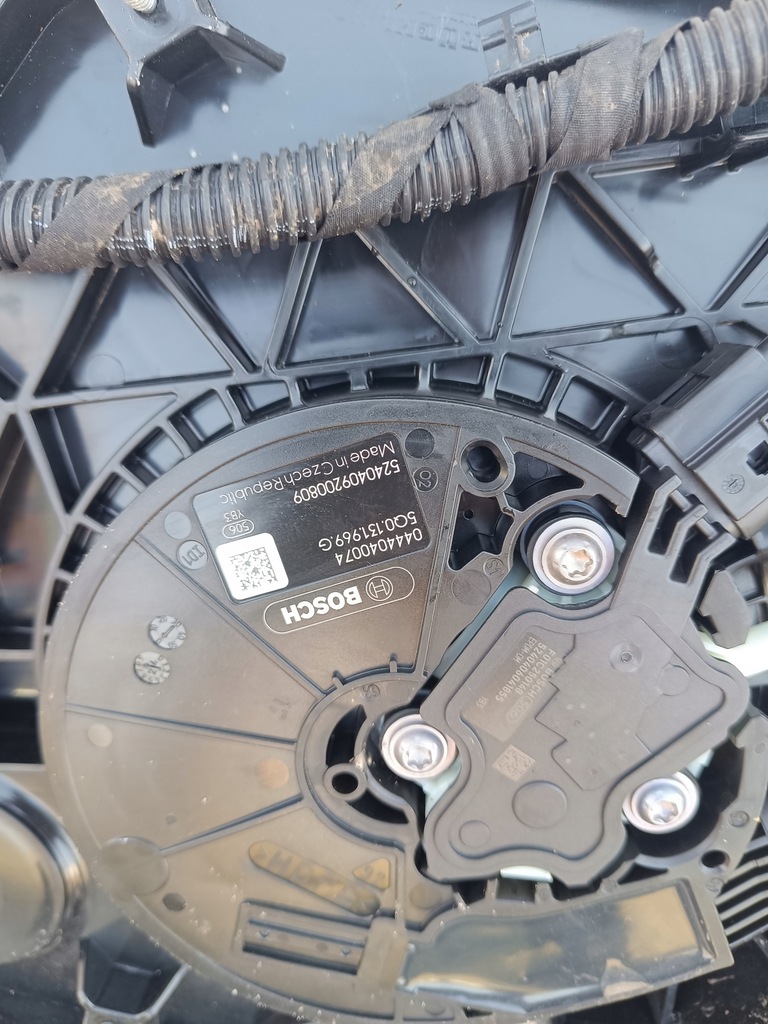 фото №5, Vw golf viii 8 vw t-roc бак adblue 5wa131877r 5wa131877p комплект