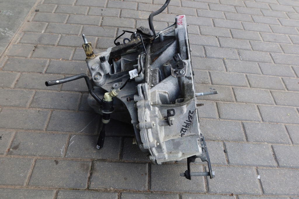 Коробка передач передач renault express tl4b373 1.5 dci 84 tyś km Доставка