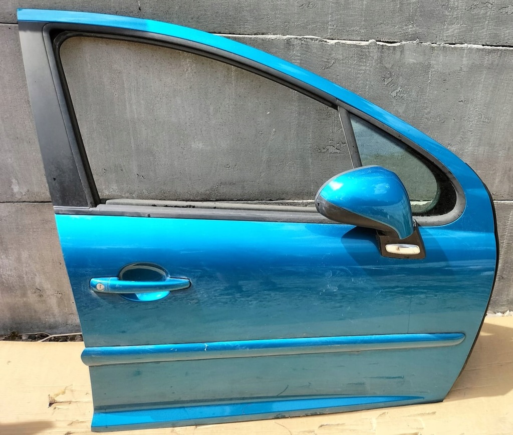 фото №1, Peugeot 207 5d kombi дверь правое перед