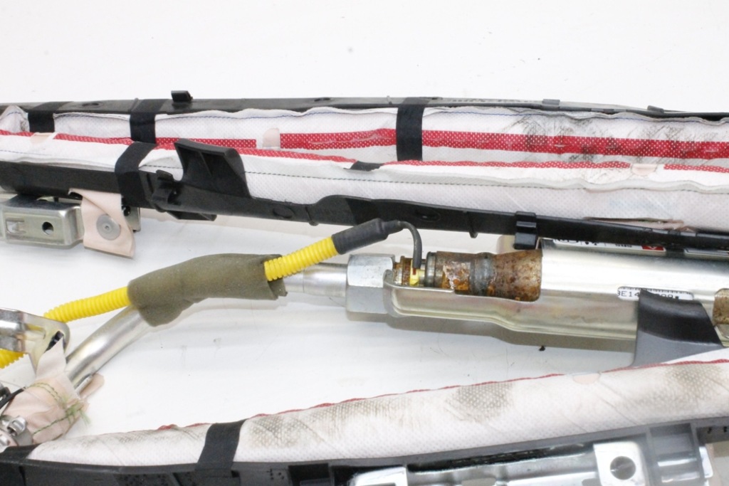 фото №7, Шторка безопасности правая honda cr-v iii re_ w6571031100 2.2l дизель 110kw 2012