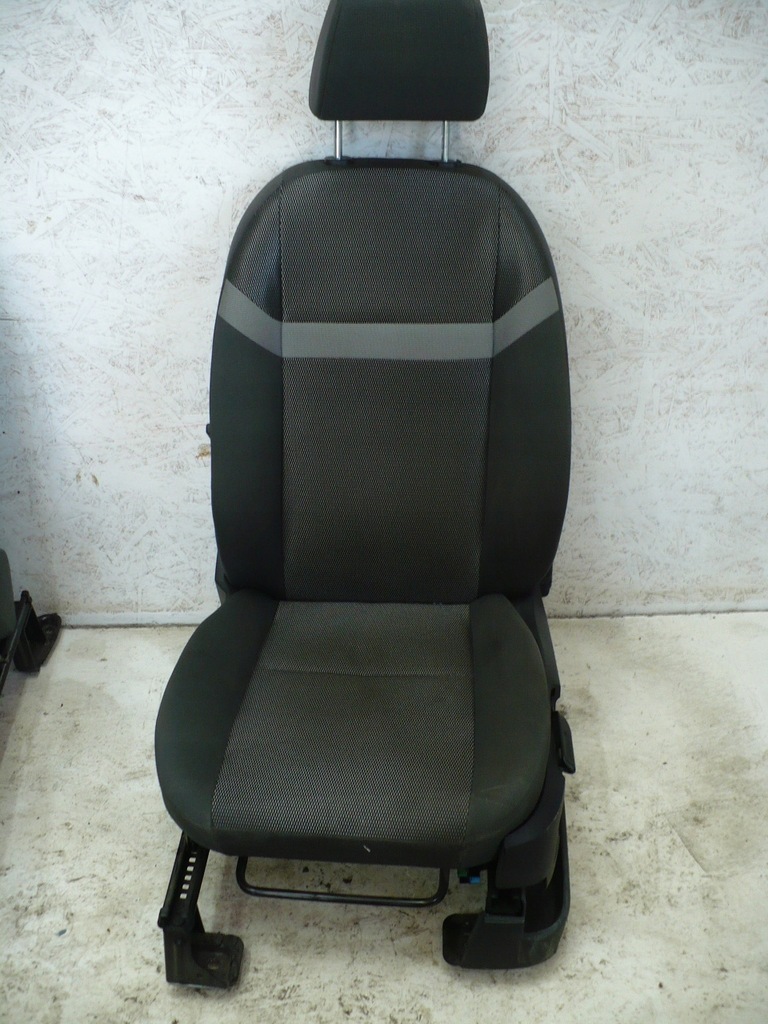 фото №5, Ford kuga mk1 сидіння + заднє сидіння підігрів комплект