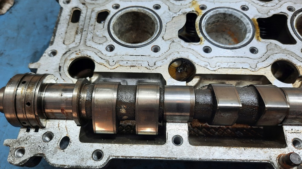 фото №12, Головка двигателя 1001837007 volvo xc70 s60 v70 2.4b