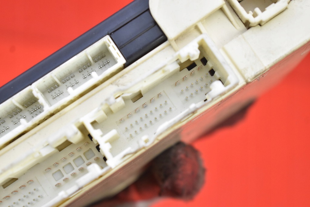 фото №10, Коробка предохранителей 89221-07041 toyota avalon xx40 3.5 v6 268 km 13-18