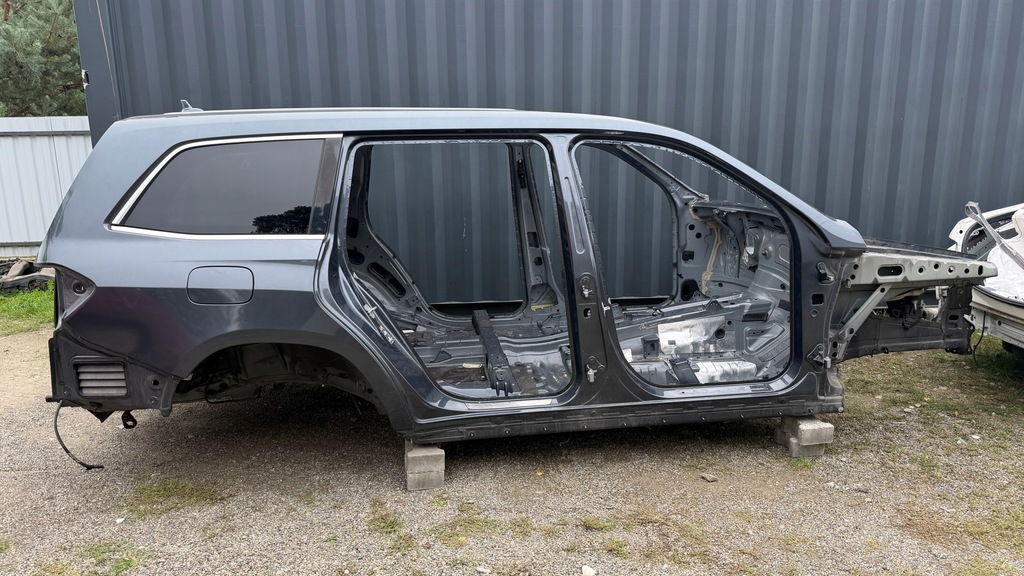 фото №1, Задня з дах чверть дах кузов mercedes gl w166 gls x166 755