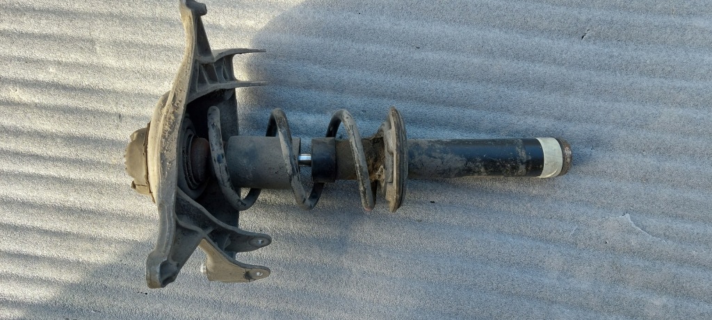 фото №1, Audi a4 b8 a5 s4 амортизатор перед 8t0413031ae