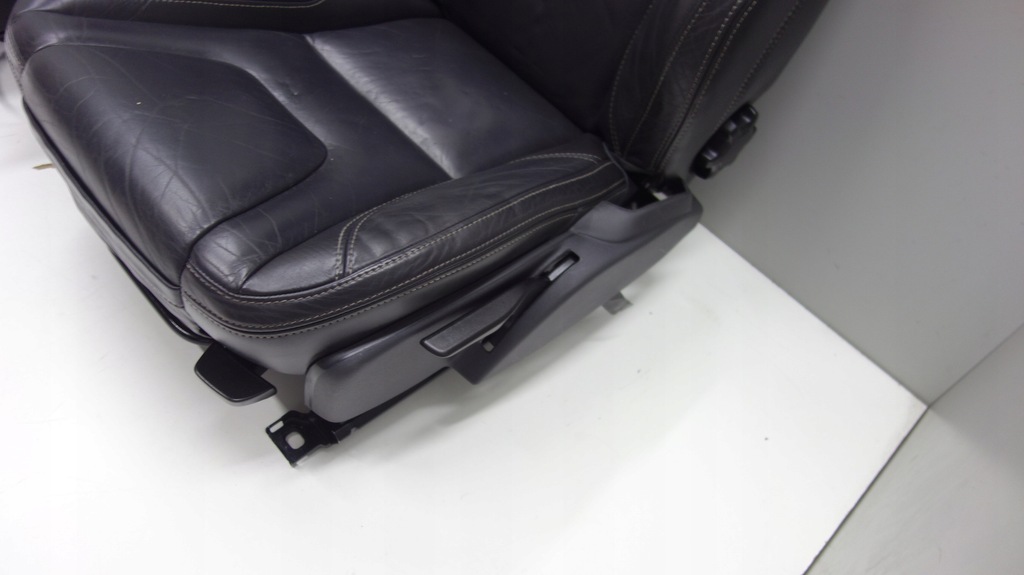 фото №4, Volvo v60 сидіння заднє сидіння обшивки r design