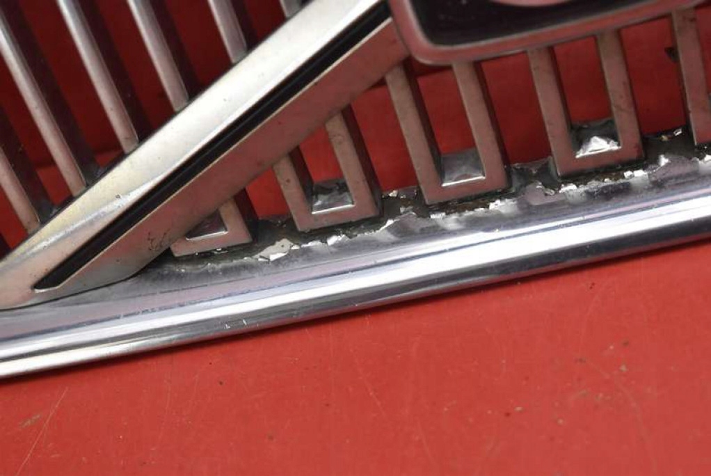 фото №8, Решётка радиатора решётка радиатора хром 08678680 volvo v50 03-11