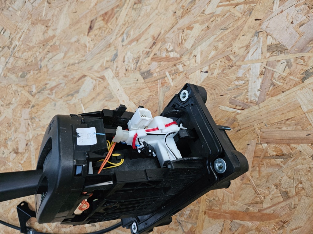 Куліса  трос перемикання передач автоматична коробка передач nissan cube z12 Ціна