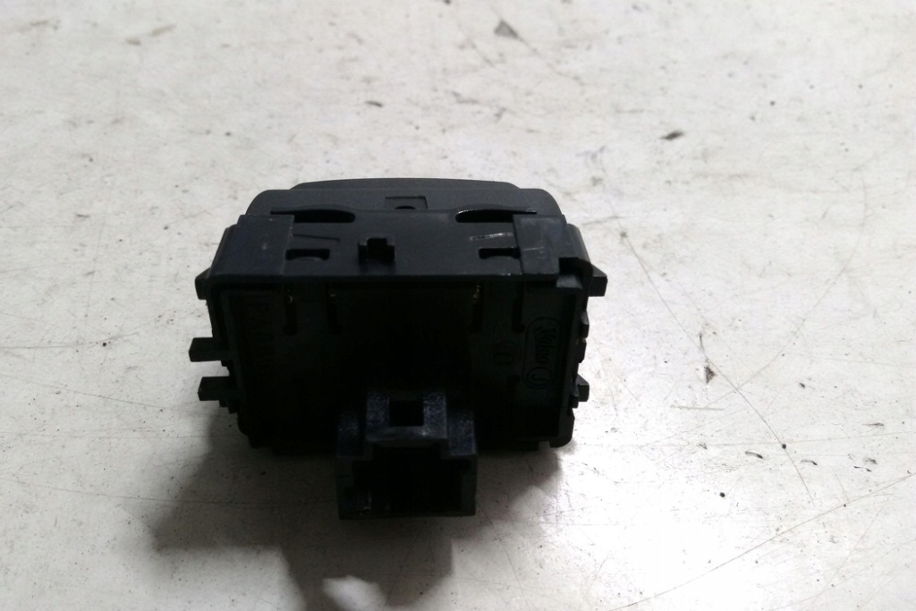 фото №1, Выключатель asr renault latitude l70_ 251450002r 2.0l дизель 110kw 2011