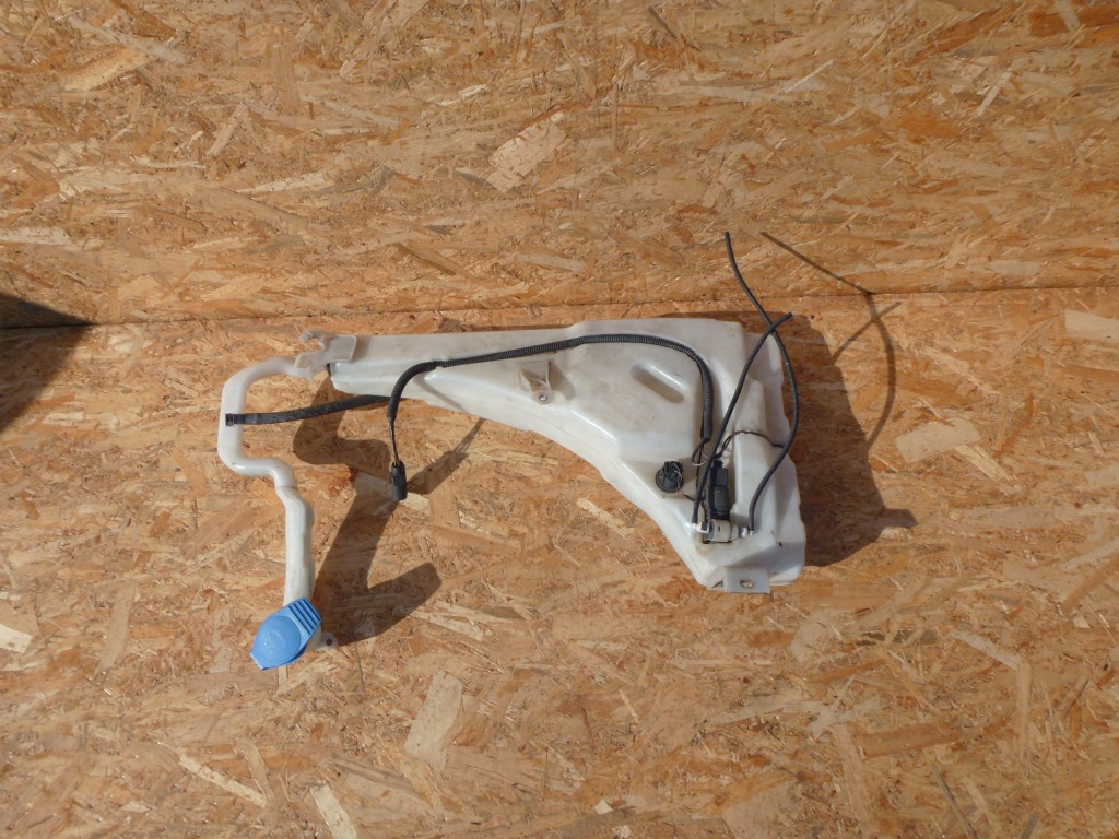 фото №1, Бачок розпилювача vw touareg 7l0 оригінал