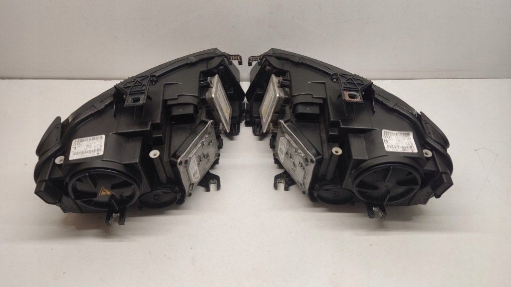 Audi a4 b8 8k0 ксенон led поворотный левая правый  фара Оригинал