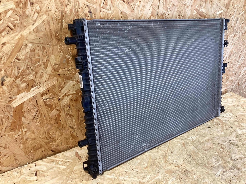 Радиатор воды porsche cayenne 4m0145804t pab145804 !проверенный! с Разборки